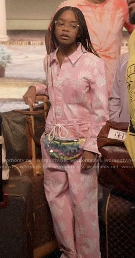 Diane’s pink leaf print jumpsuit on Black-ish