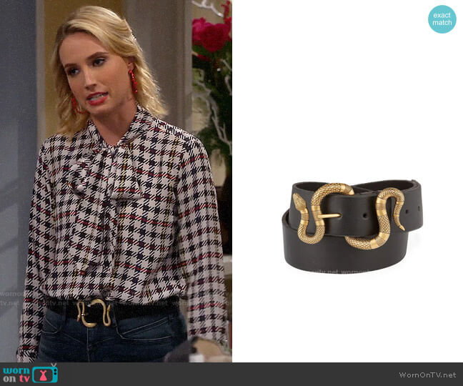 Gucci Leather Snake-Buckle Belt worn by Mandy Baxter (Molly McCook) on Last Man Standing