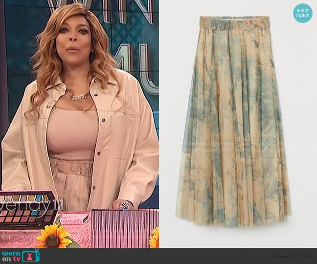 H&M Tulle Circle Skirt worn by Wendy Williams on The Wendy Williams Show