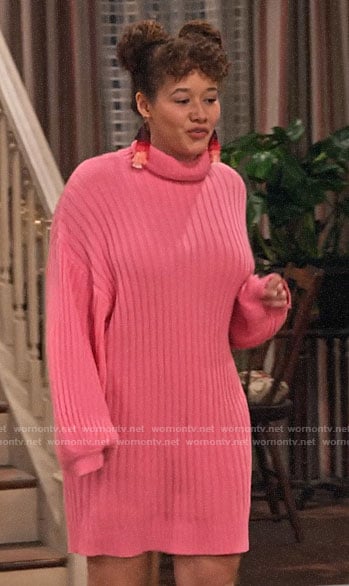 Jade’s pink turtleneck sweater dress on Family Reunion