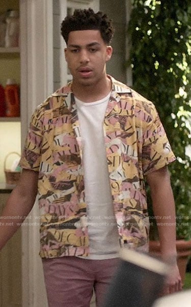 Junior’s ripped paper print shirt on Black-ish