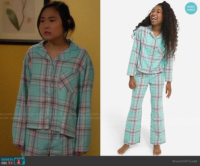 Justice Plaid Flannel Button Up Pajamas worn by Jen (Krista Marie Yu) on Last Man Standing