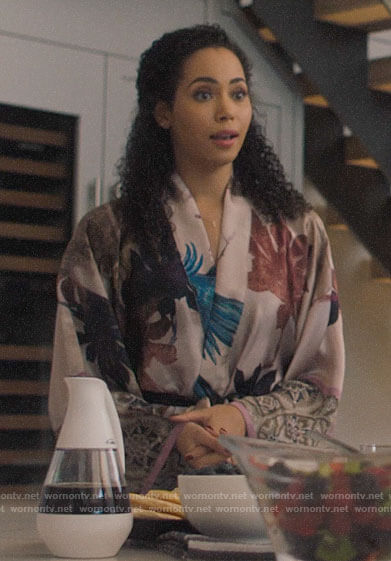 Macy’s bird print robe on Charmed