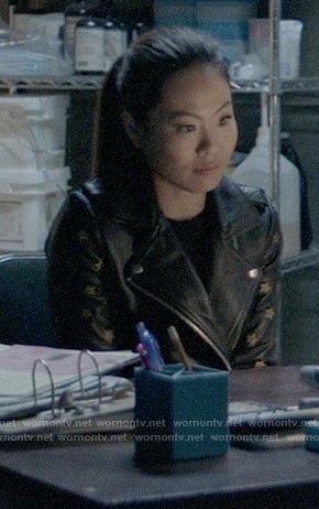 Mary’s leather jacket with star sleeves on Batwoman