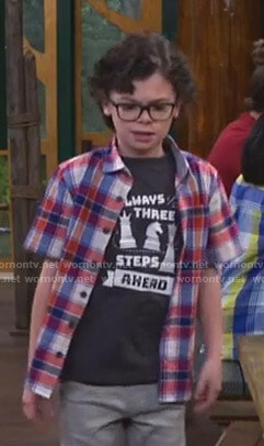 Matteo’s black Always Three Steps Ahead print tee on Bunkd