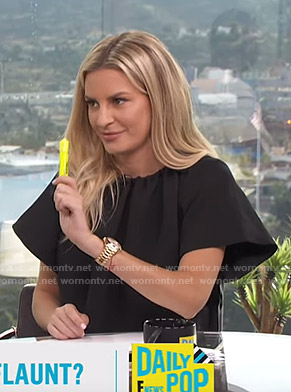 Morgan’s black gathered neck tee on E! News Daily Pop