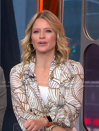 Sara’s white leaf print blouse on GMA Strahan Sara And Keke
