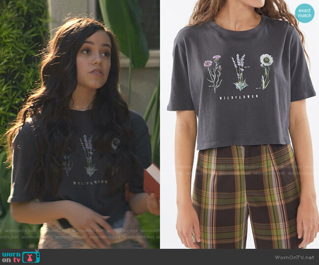Urban Outfitters Embroidered Wildflower Cropped Top worn by Ellie (Jenna Ortega) on You