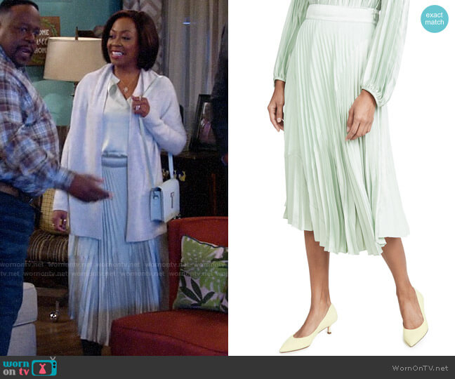 Vince Mixed Chevron Pleated Skirt worn by Tina Butler (Tichina Arnold) on The Neighborhood