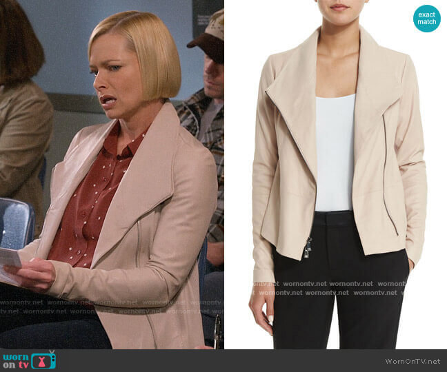 Vince Scuba Jacket worn by Jill Kendall (Jaime Pressly) on Mom