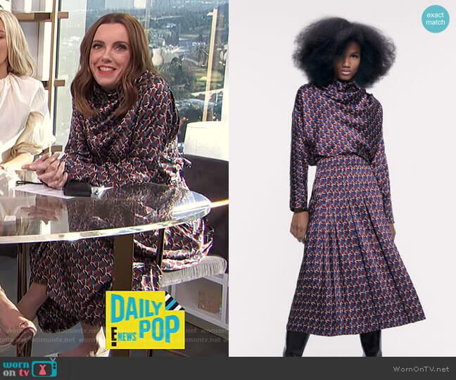 Zara Geometric Print Midi Skirt worn by Melanie Bromley on E! News
