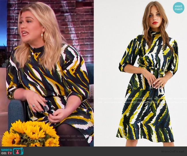 Closet London HIgh Neck Skater Dress in Abstract Print worn by Kelly Clarkson on The Kelly Clarkson Show