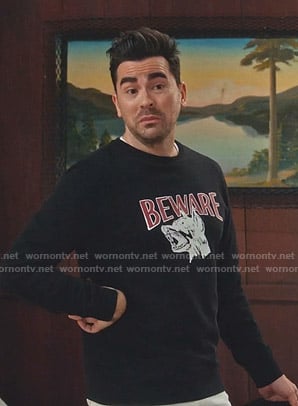 David’s black Beware print sweater on Schitts Creek