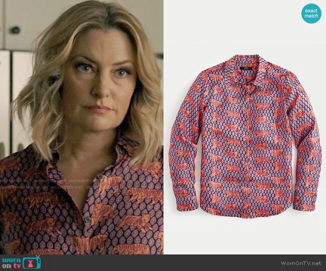 J. Crew Collection silk-twill button-up shirt in roaming tigers worn by Alice Cooper (Mädchen Amick) on Riverdale