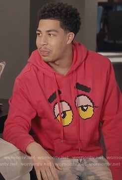 Junior’s pink sleepy eyes hoodie on Black-ish
