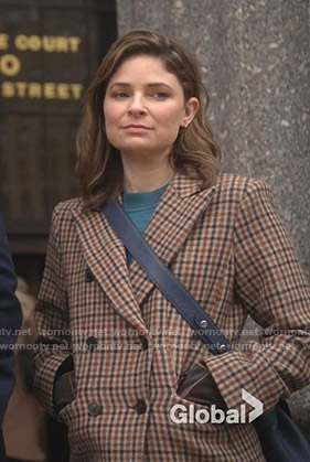 Taylor’s beige checked coat on Bull