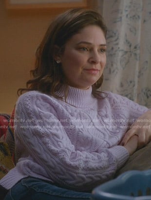 Taylor’s lilac cable knit sweater on Bull
