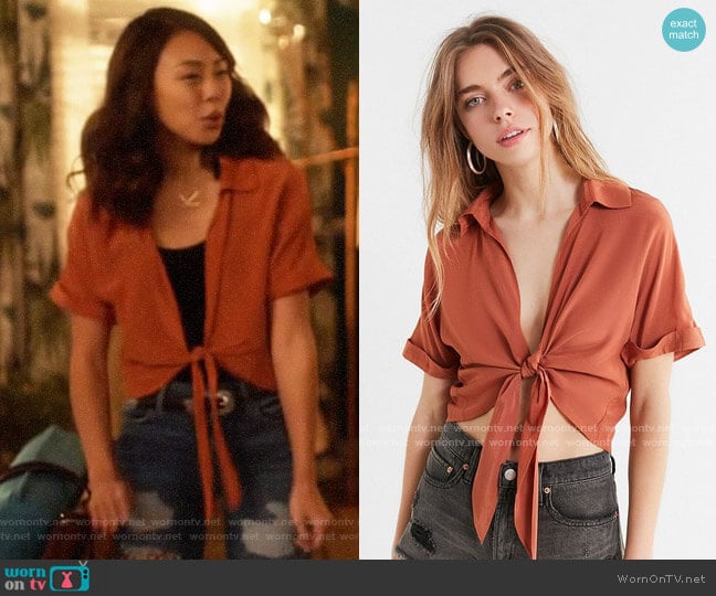 Urban Outfitters Tie-Front Short Sleeve Cropped Top worn by Kamilla Hwang (Victoria Park) on The Flash