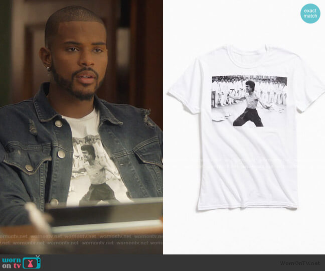Urban Outfitters Bruce Lee Triumphant Tee worn by Aaron Jackson (Trevor Jackson) on Grown-ish