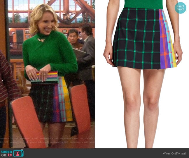 Alice + Olivia Semira Skirt worn by Mandy Baxter (Molly McCook) on Last Man Standing
