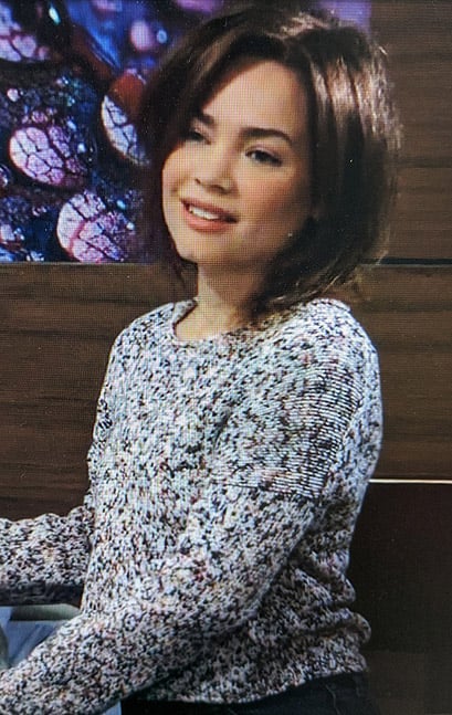 Elizabeth’s speckled sweater on General Hospital