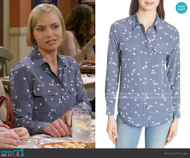 Equipment Starry Night Silk Shirt in Bluestone worn by Jill Kendall (Jaime Pressly) on Mom