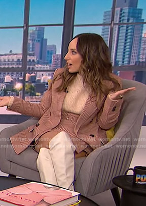 Lilliana’s pink plaid skirt suit on E! News
