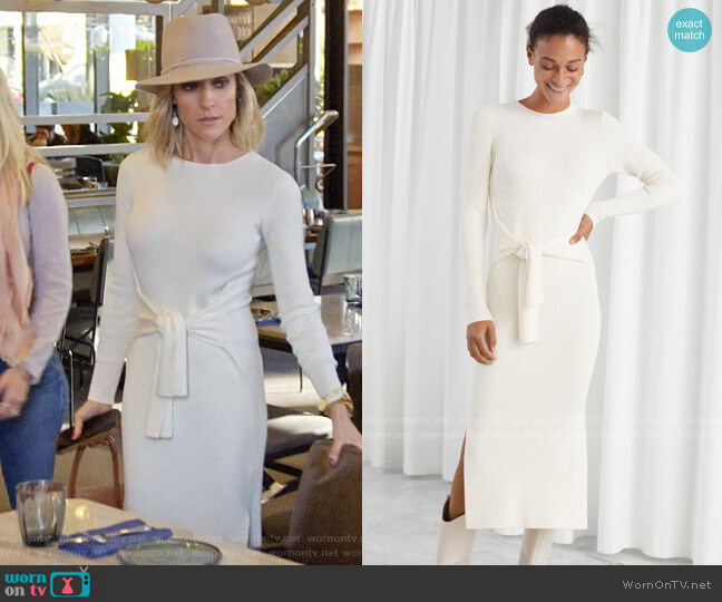 & Other Stories Ribbed Knot Tie Belted Midi Dress worn by Kristin Cavallari on Very Cavallari