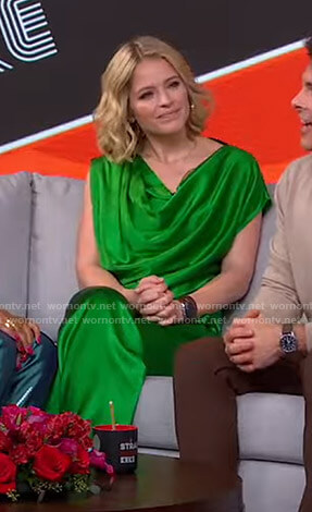 Sara’s green draped satin top and pants on GMA Strahan Sara And Keke