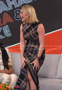 Sara’s plaid asymmetric dress on GMA Strahan Sara and Keke