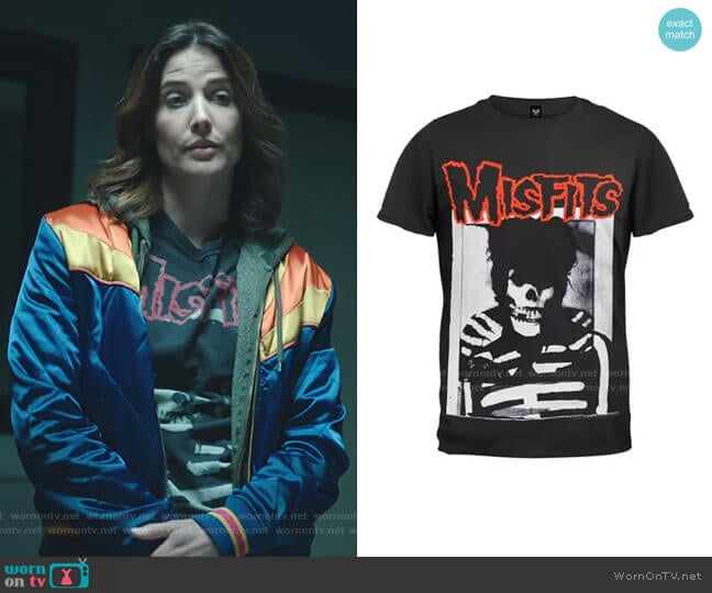 Tultex Danzig Skull Soft T-Shirt worn by Dex Parios (Cobie Smulders) on Stumptown