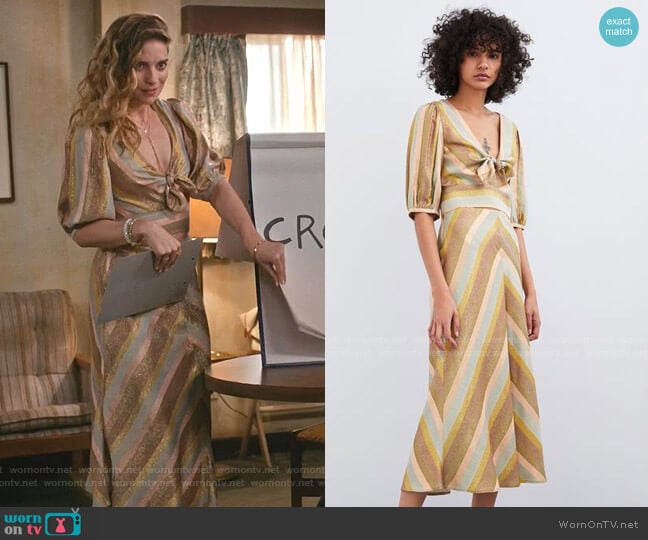 Zara Metallic Crop Top worn by Alexis Rose (Annie Murphy) on Schitts Creek