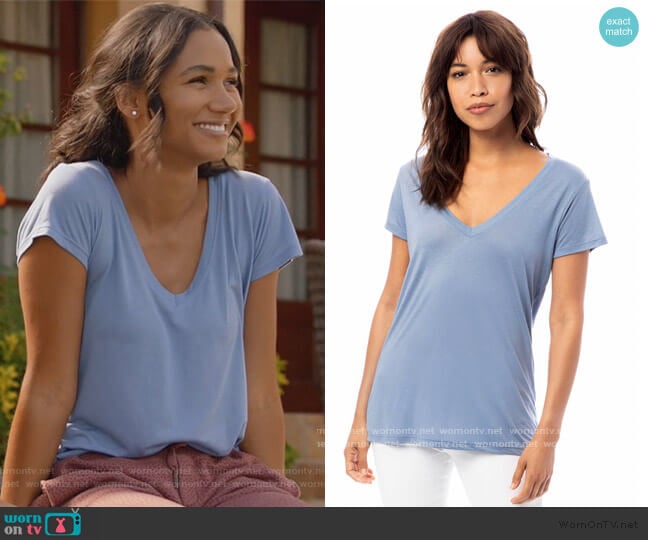 Alternative Slinky Jersey V-Neck T-Shirt worn by Layla Keating (Greta Onieogou) on All American