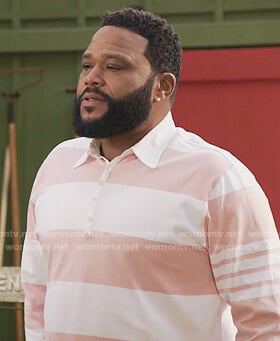 Andre’s pink long sleeve polo shirt on Black-ish