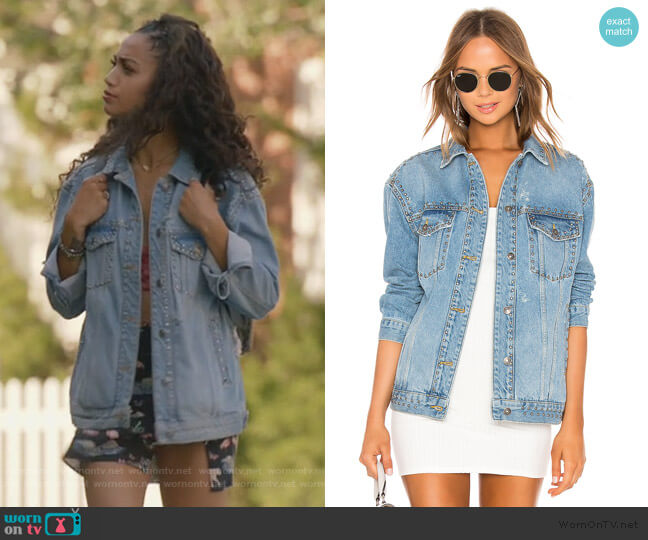 Free People Studded Denim Trucker Jacket worn by Olivia Baker (Samantha Logan) on All American