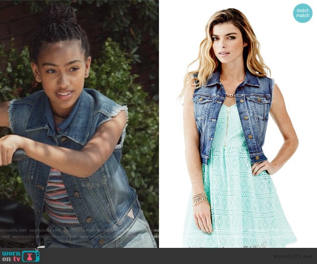 Guess Cropped Denim Vest worn by Pearl Warren (Lexi Underwood) on Little Fires Everywhere