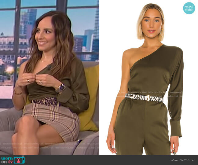L'Academie The Maura Top worn by Lilliana Vazquez on E! News
