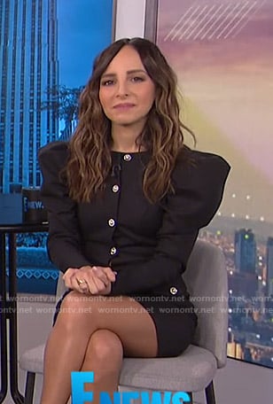 Lilliana’s black button down puff sleeve dress on E! News