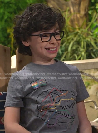 Matteo’s grey subway map print tee on Bunkd