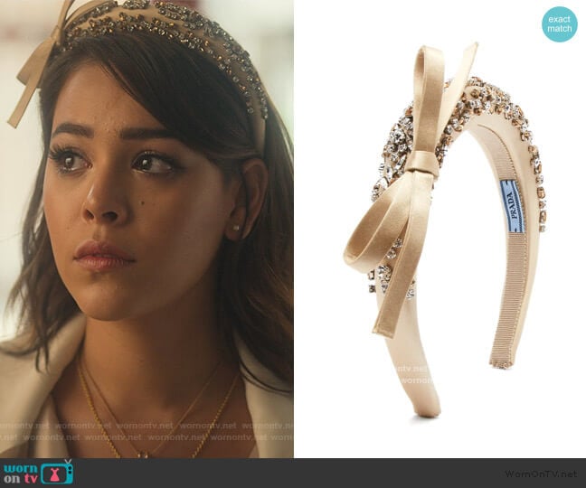 Prada Crystal-embellished bow-appliqued satin headband worn by Lucrecia Motesinos (Danna Paola) on Elite