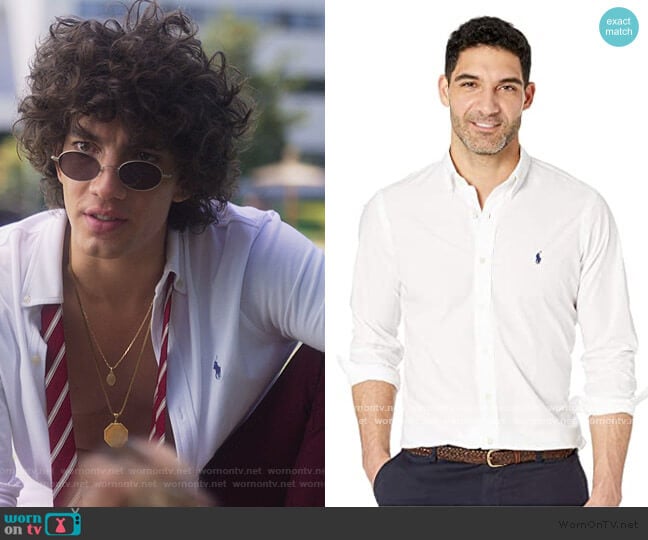 Ralph Lauren Classic Fit Poplin Sport Shirt worn by Valerio Montesinos Hendrich  (Jorge Lopez) on Elite