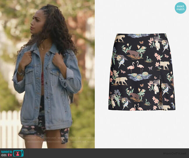 Reformation Margot wildlife-print crepe mini skirt worn by Olivia Baker (Samantha Logan) on All American