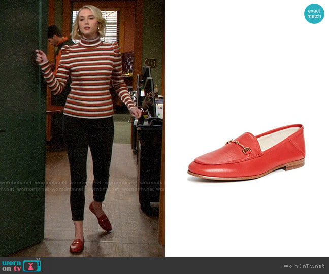 Sam Edelman Loraine Loafers worn by Mandy Baxter (Molly McCook) on Last Man Standing