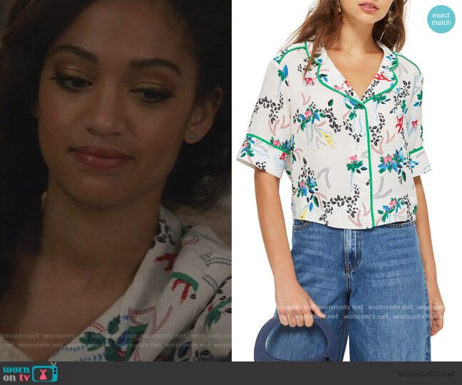 Topshop Monkey Print Pajama Shirt worn by Olivia Baker (Samantha Logan) on All American