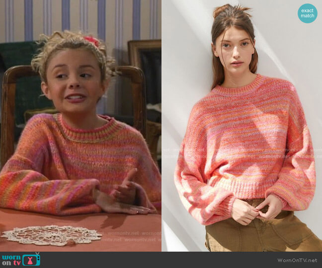 Urban Outfitters Agatha Balloon Sleeve Sweater worn by Destiny Baker (Mallory James Mahoney) on Bunkd