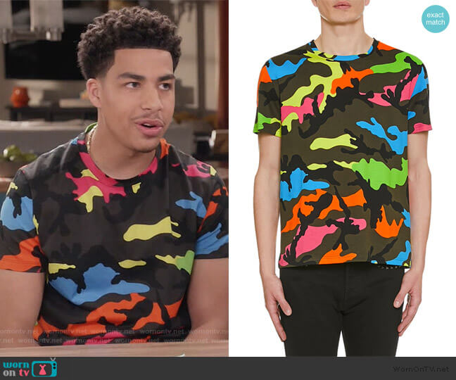 Valentio Camo-Print Crewneck T-Shirt worn by Andre Johnson Jr (Marcus Scribner) on Black-ish