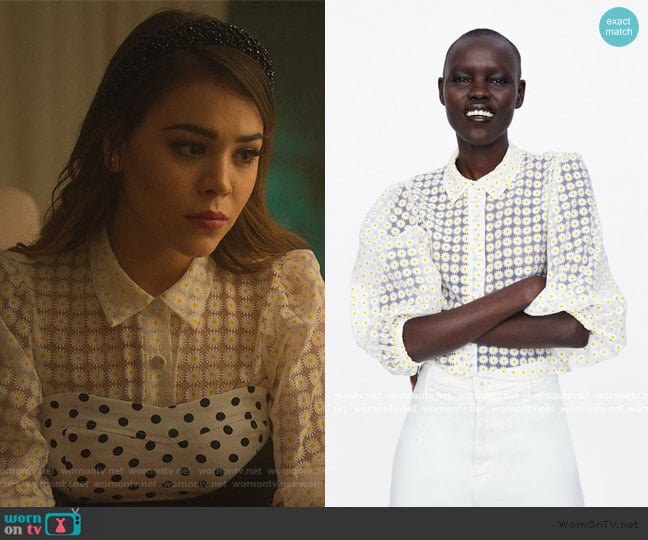Zara Floral Organza Blouse worn by Lucrecia Motesinos (Danna Paola) on Elite