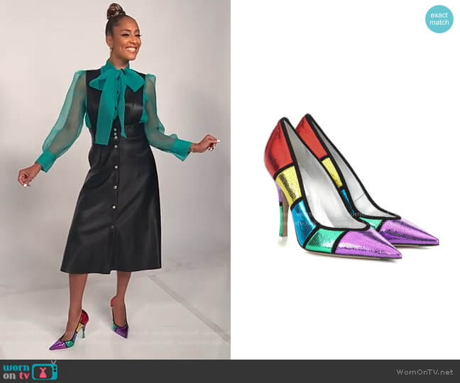 Attico Kate metallic leather pumps worn by Amanda Seales on The Real