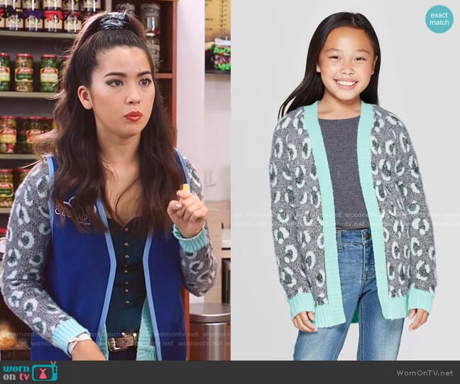 Cat & Jack Girls' Long Sleeve Animal Print Open Layering Sweater worn by Cheyenne (Nichole Bloom) on Superstore