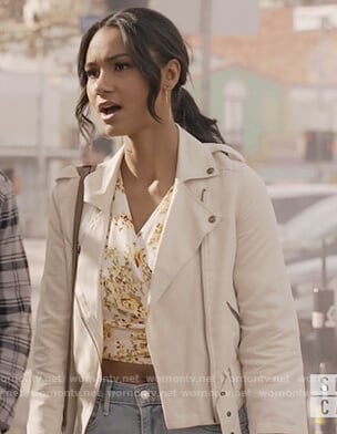 Layla’s floral print crop top on All American
